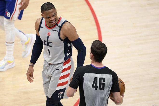 曼联的平均 曼联的平均